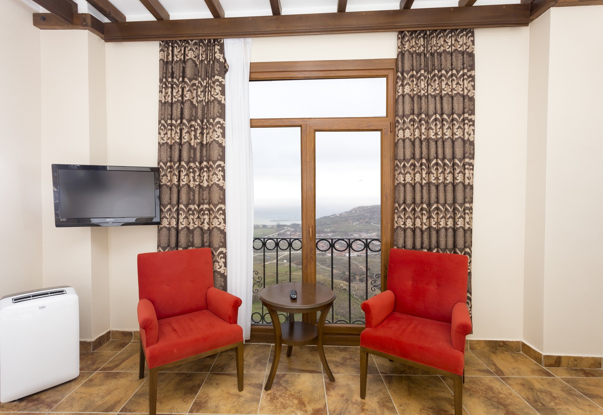 Corner Suite