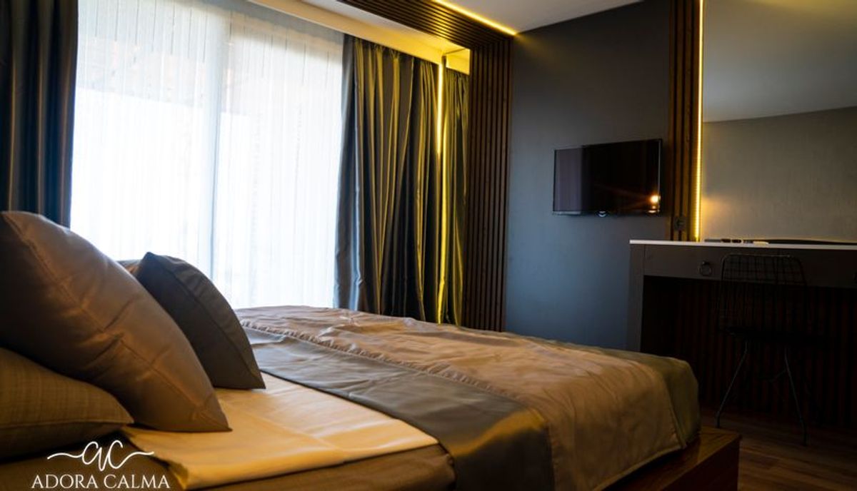 Standard Room, Partial Sea View