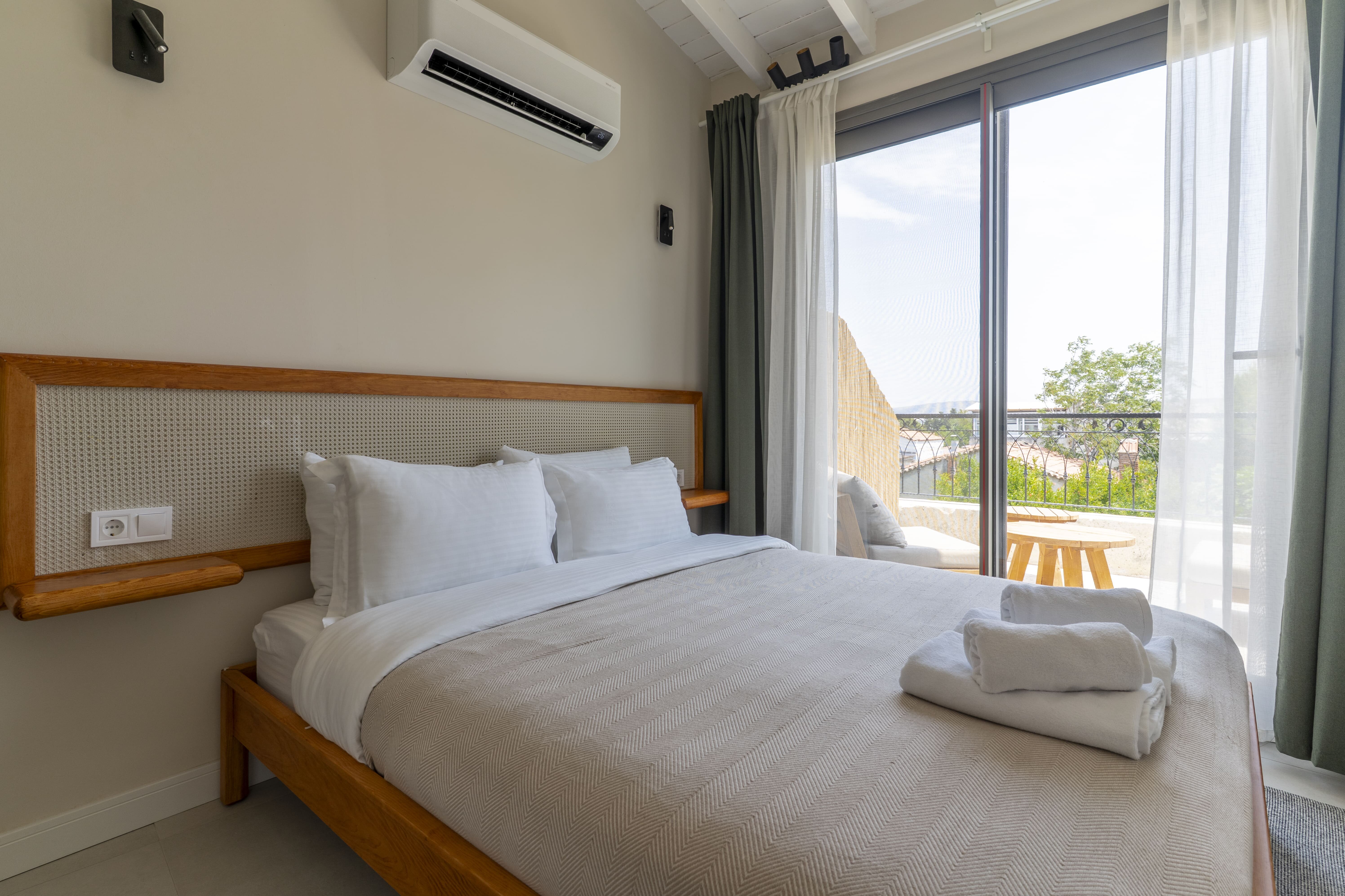 Naro Suites 3
