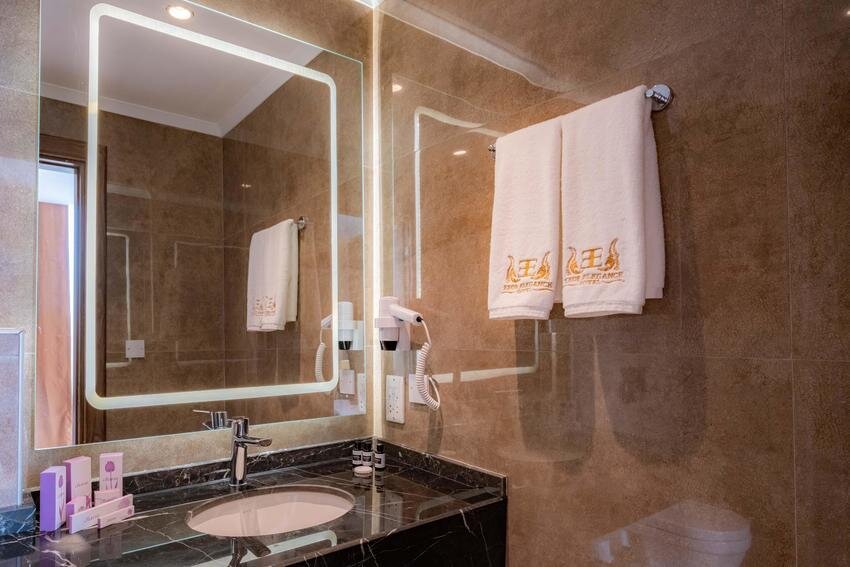 Ekor Elegance Hotel galeri 7