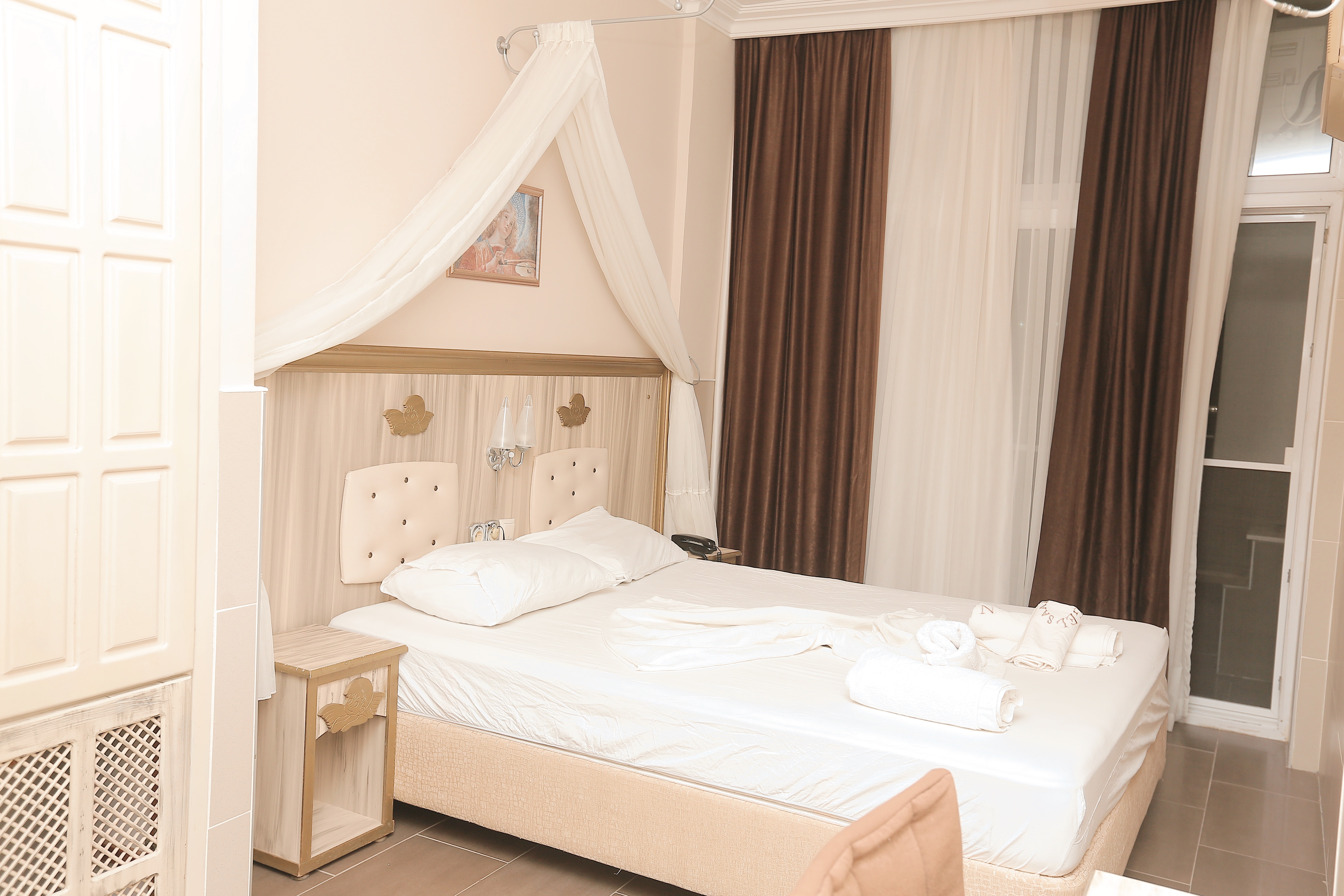 Economy Room, Sea And Garden View