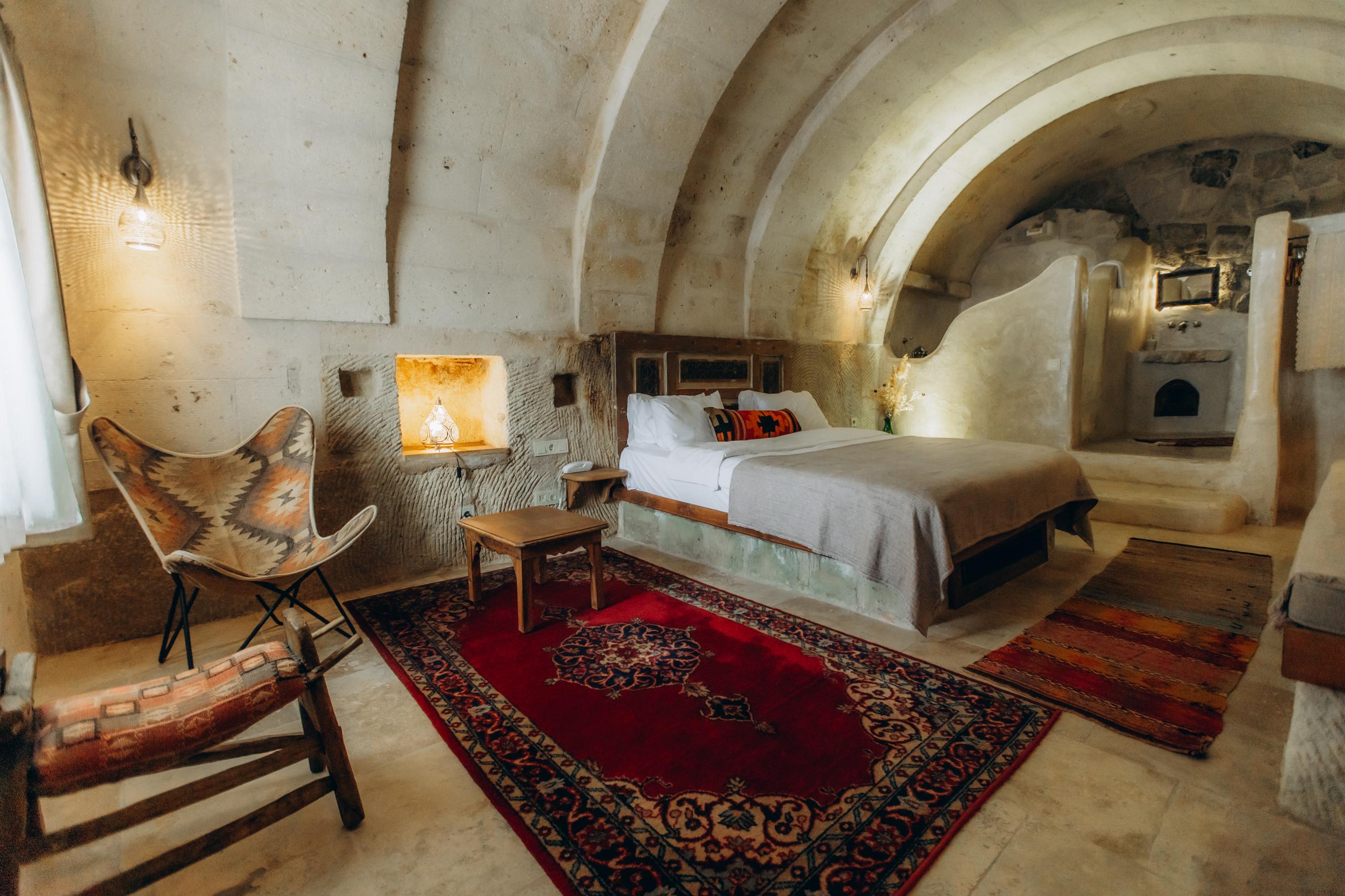 Superior Cave Suite Room