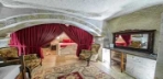 Deluxe Family Cave Room Görseli