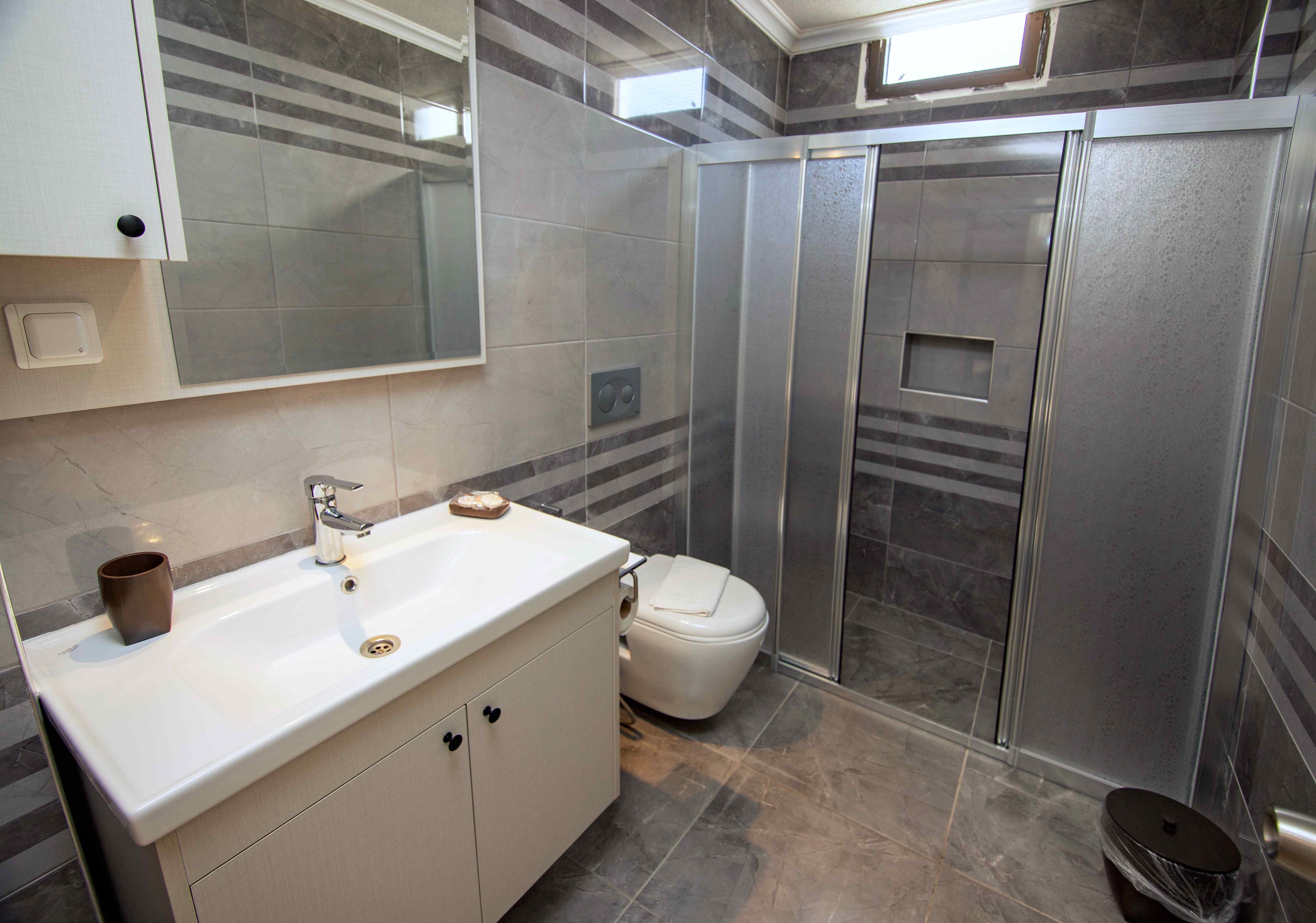 Havuz Manzaralı 2+1 Junior Suite
