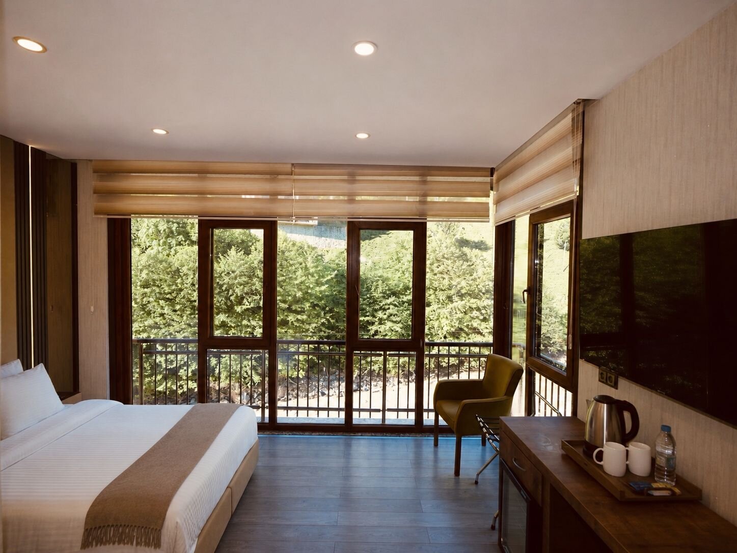 Hanedan Otel · 4