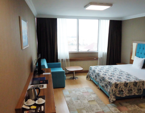 Golden Lounge Hotel · 7
