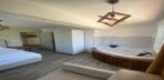 Şömineli ve Jakuzili Havuz Manzaralı Oda Görseli