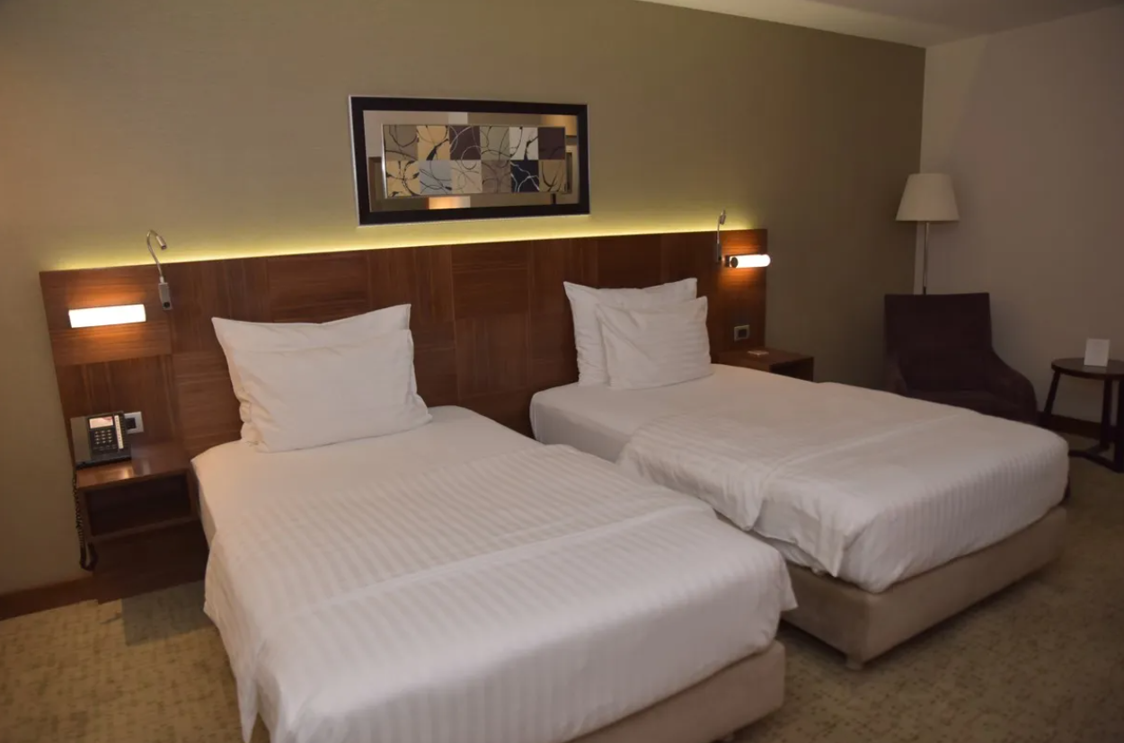 Crowne Plaza İstanbul Harbiye · 7