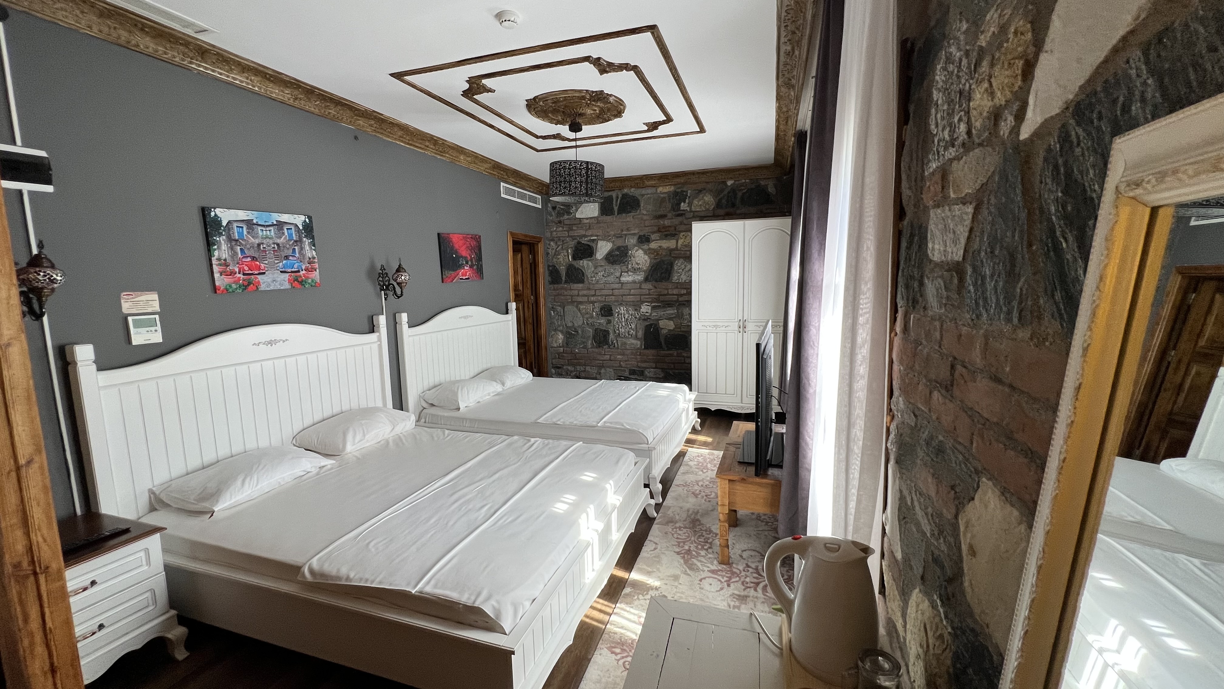 Family Room (4 Person)