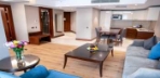 One Bedroom Suite with Sofa Bed Görseli