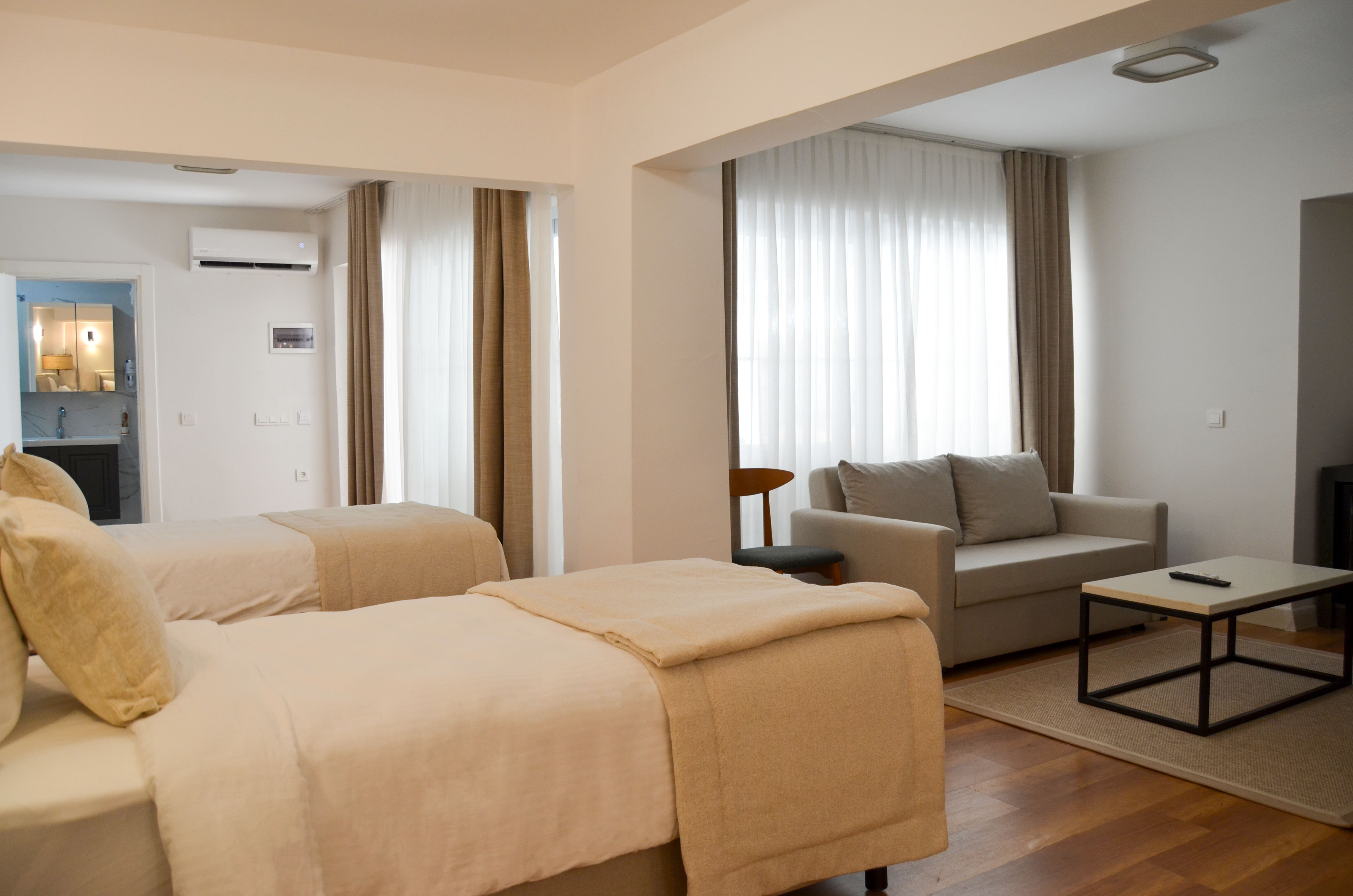 Corner Suite Oda