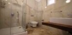 Villa Nehir Manzaralı Suits Görseli