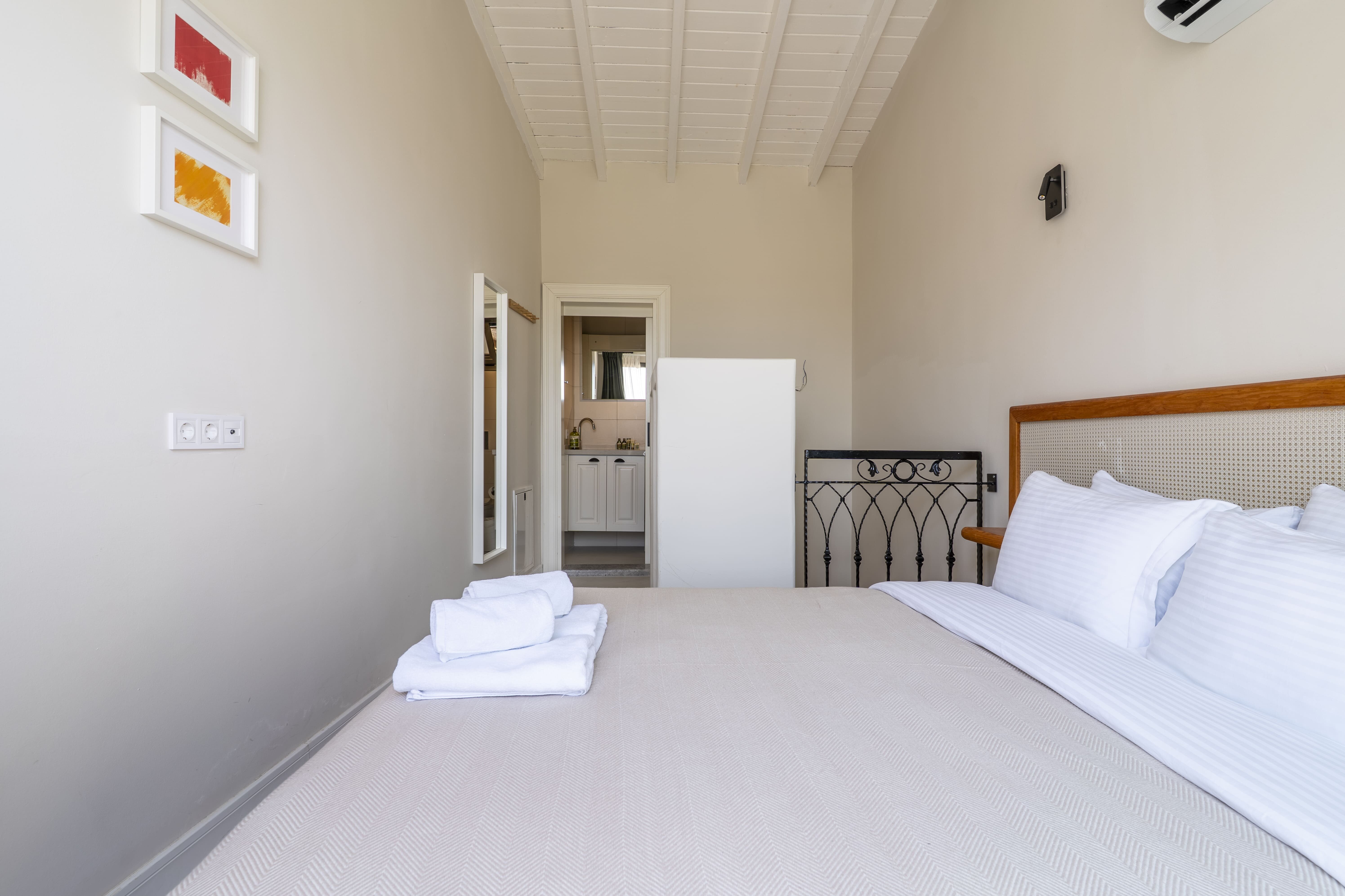 Naro Suites 3
