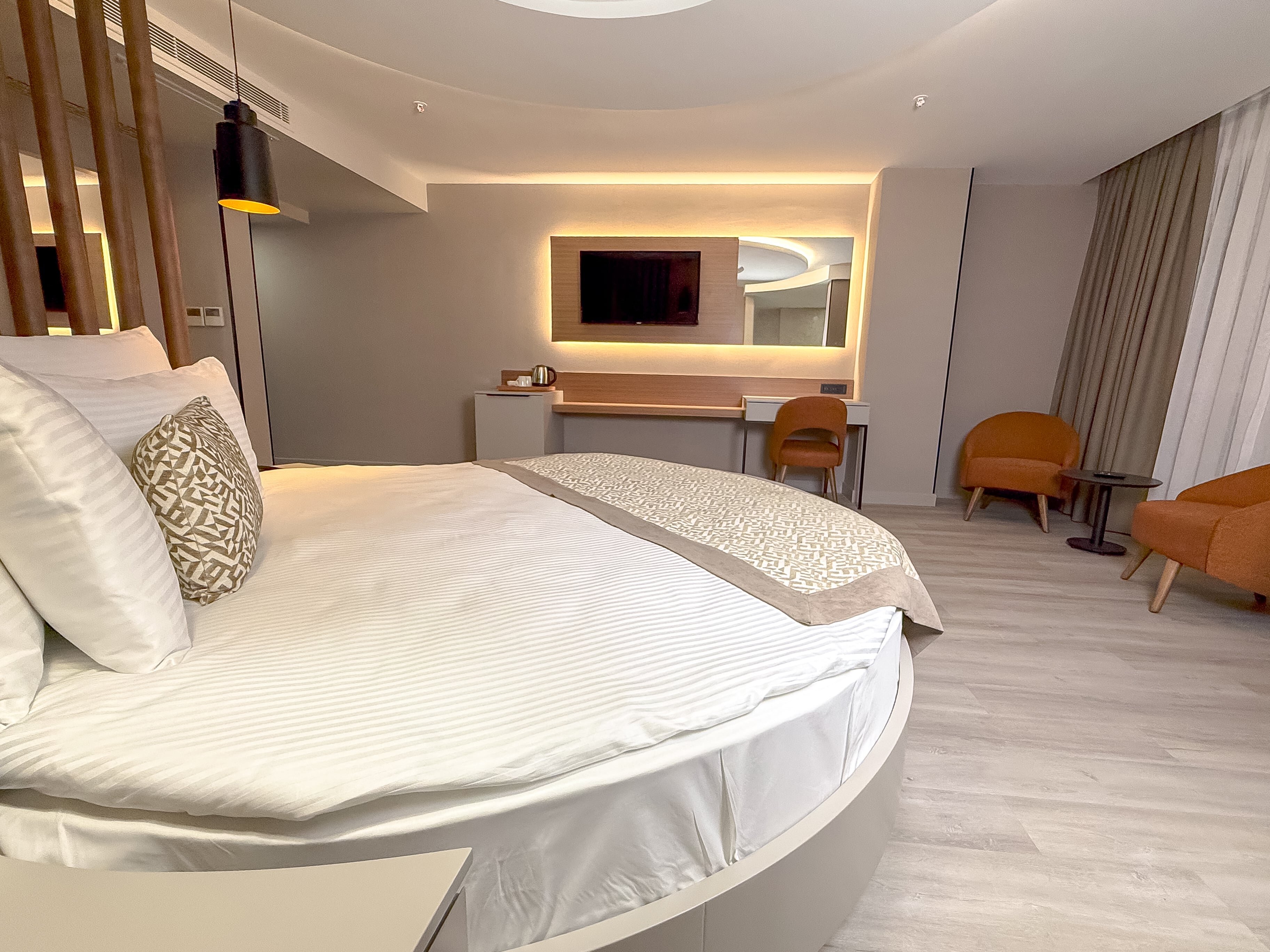 Honeymoon Room with Jacuzzi