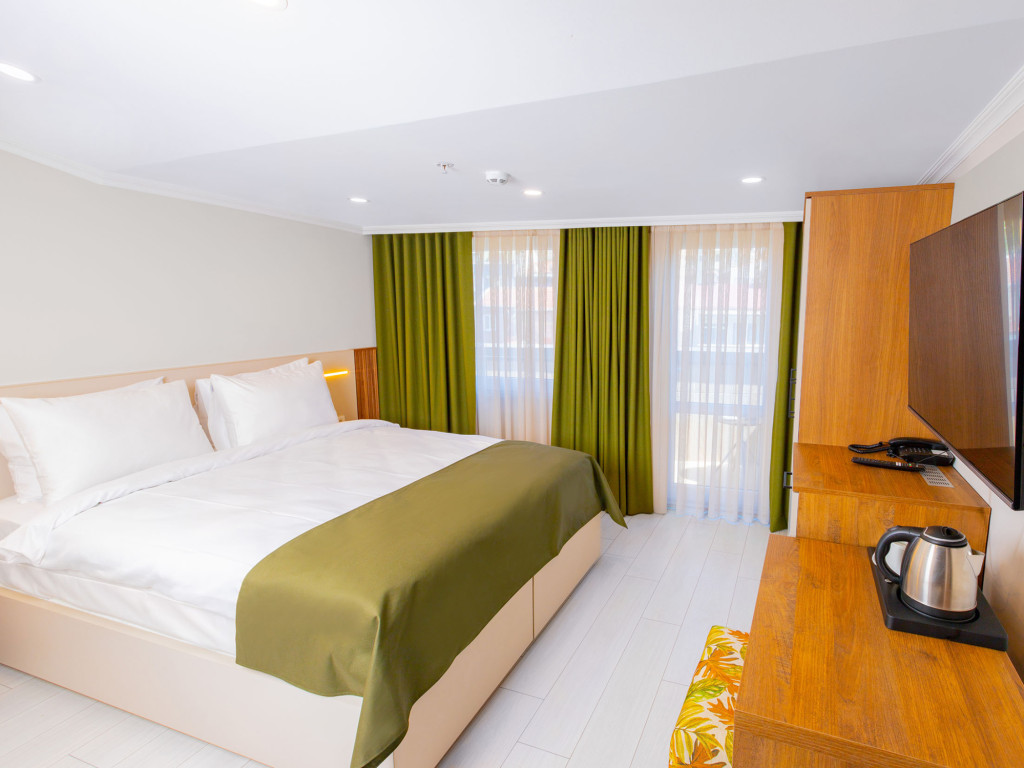 Superior Has Balcony Room (Balcony)