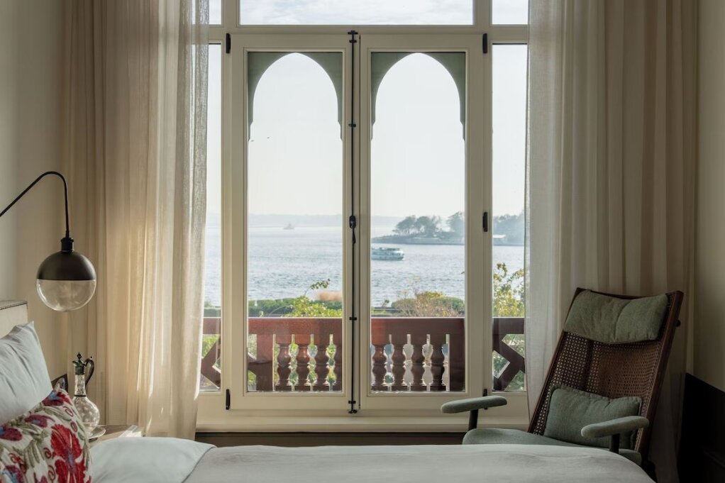 Hovagimyan Hotel and Suites · 30