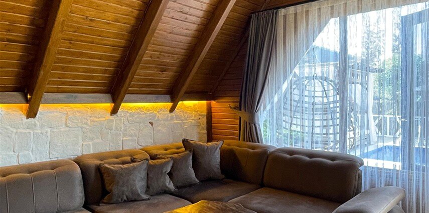Uzunkum 1 ( Sauna,Jakuzi, Isıtmalı Havuzlu)