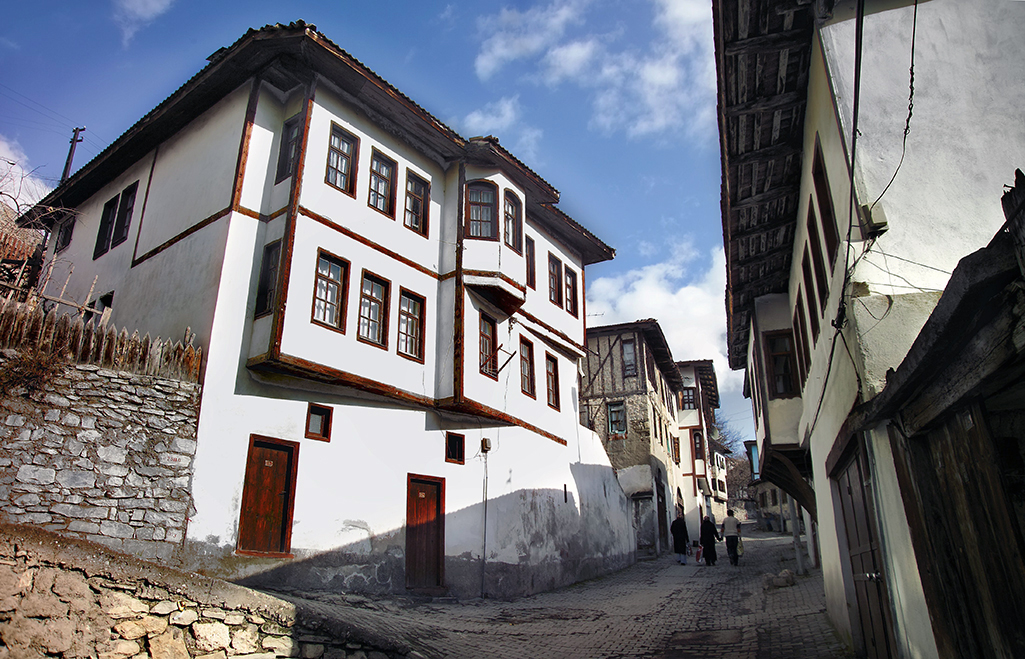 Uçaklı Batı Karadeniz ve İstanbul Alışveriş Turu 2 Gece Otel Konaklamalı