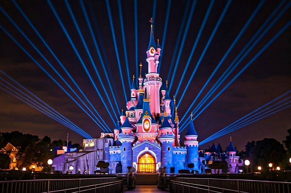 Dolu Dolu Paris & Disneyland Turu Eğlence Rotası Thy ile 4 Gece - 5 Ağustos 2026 - 3* & 4* Oteller Vb.