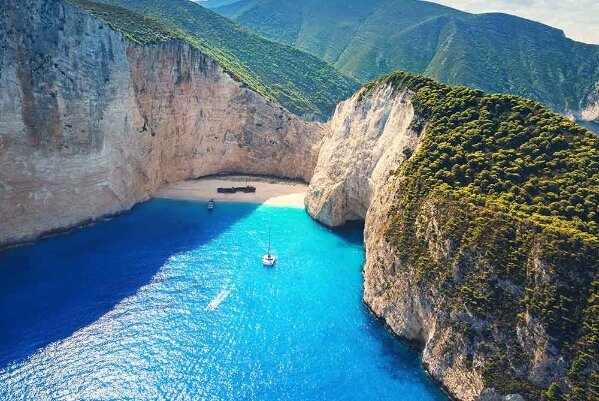 Zakintos ve Lefkada Yüzme Turu Otobüs ile 7 Gece