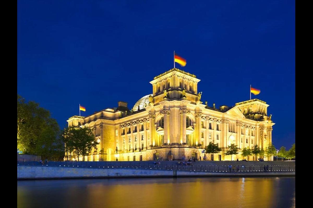 Grand Berlin & Prag & Nurnberg Turu 4 Gece THY ile (BER-NUE)