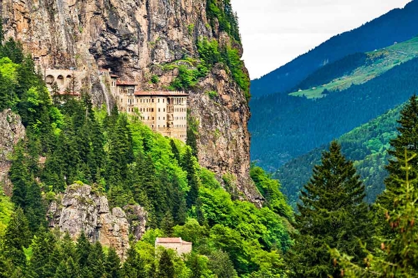 Karadeniz Yaylalar ve Batum Turu 5 Gece Otel Konaklamalı Afyon Çıkışlı