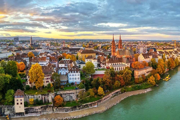 Dolu Dolu Alpler'de 5 Ülke Turu Rotası Türk Havayolları İle (ZRH-BSL)