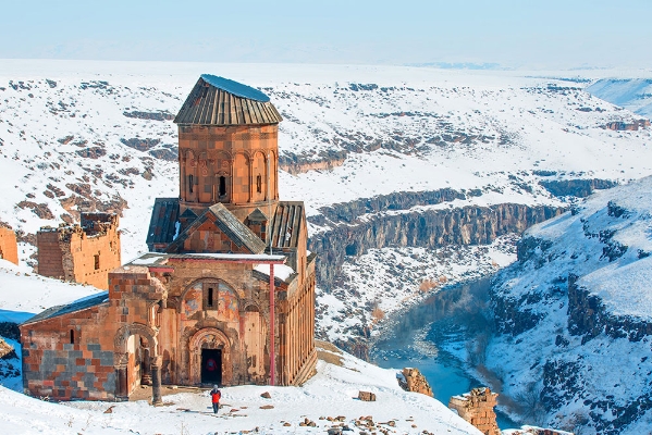 Ankara Çıkışlı Turistik Doğu Ekspresi Ajet ile Kars Turu 2 Gece Otel 1 Gece Tren Konaklamalı (Ankara-Kars yönü) Sömestr Özel