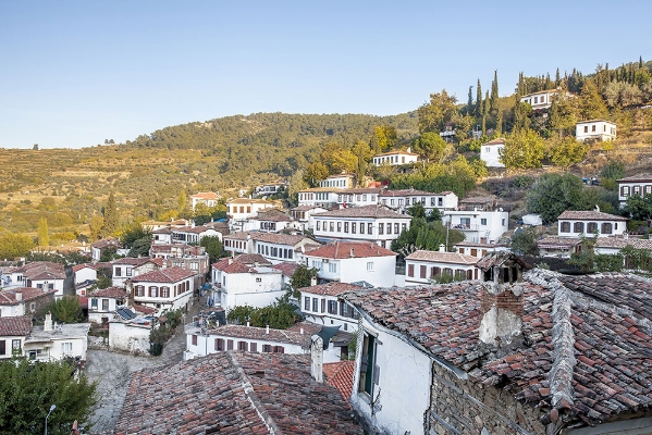 Kuşadası Çeşme Alaçatı Efes Turu 1 Gece Otel Konaklamalı İstanbul Bursa Çıkışlı