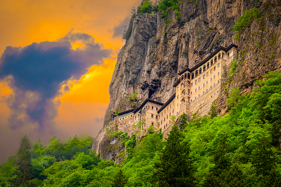 Uçaklı Butik Ayder Batum Artvin Turu 3 Gece Otel (1 Gece Batum Konaklama) Ajet İle İstanbul Çıkışlı