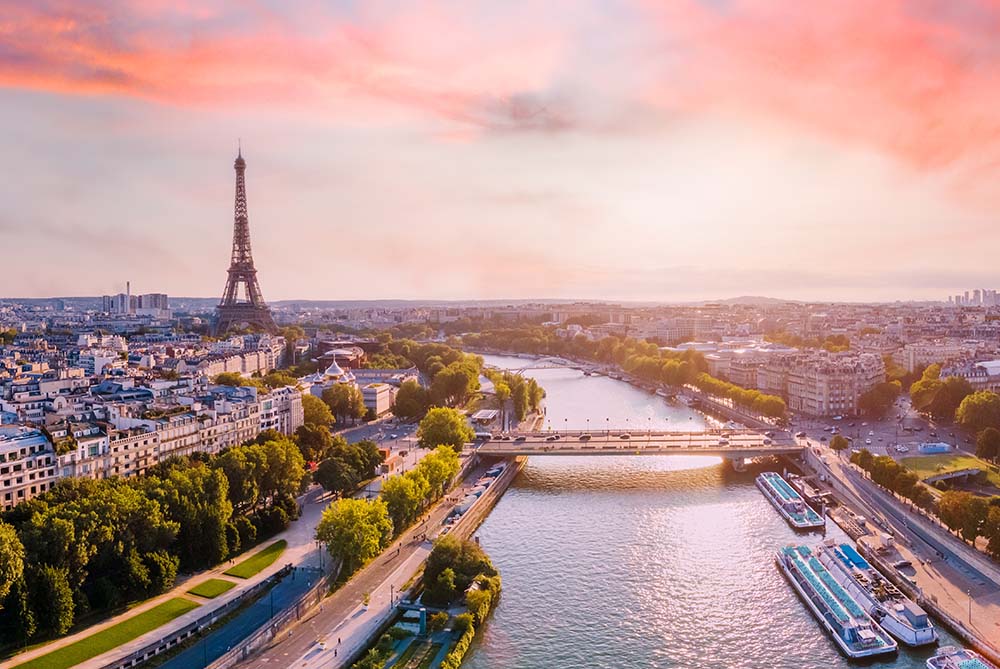 Paris Rüyası Turu Ankara Hareket Ajet Hava Yolları ile 4 Gece (CDG-CDG)