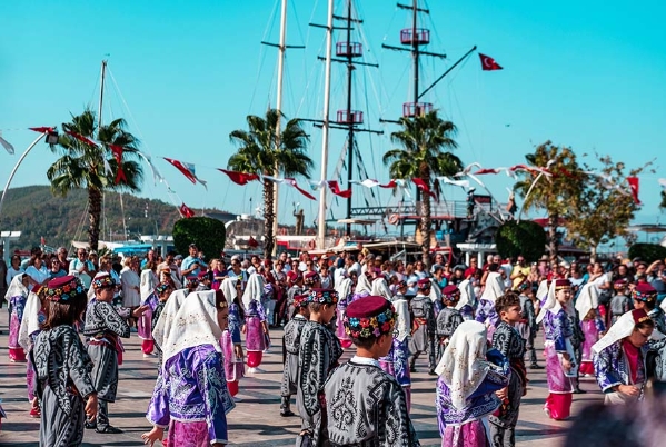 Bodrum Acı Ot Festivali ve Efes Meryemana Şirince Turu 1 Gece Konaklamalı İstanbul Bursa İzmir Çıkışlı