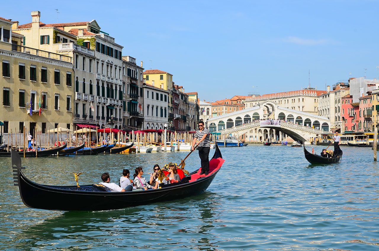 Klasik İtalya (Bergamo Gidiş-Roma Dönüş) Pegasus Hava Yolları ile 7 Gece - 2026